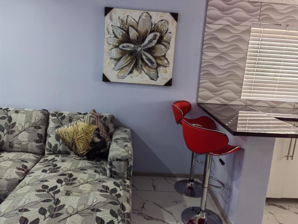 Obaa Sima Guest House Мтата Экстерьер фото