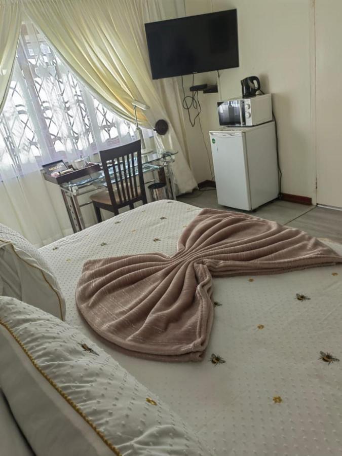 Obaa Sima Guest House Мтата Экстерьер фото