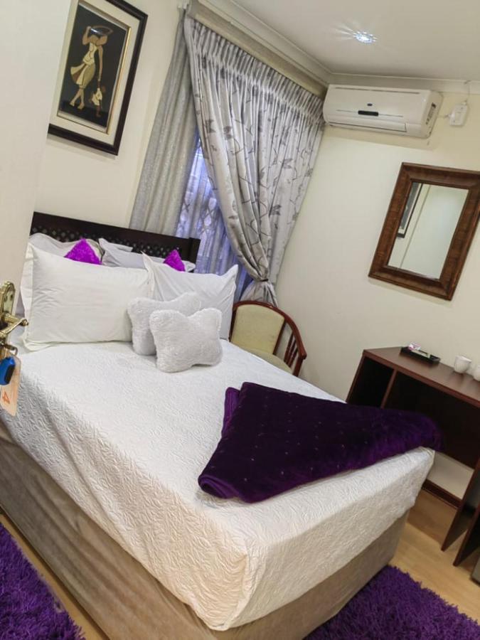Obaa Sima Guest House Мтата Экстерьер фото